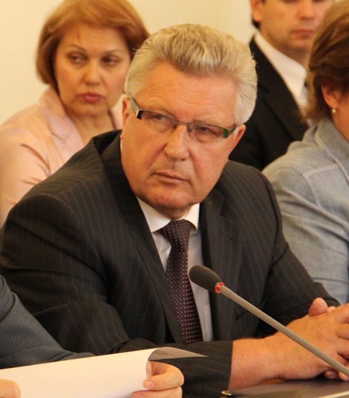 Вице-губернатор Денисов призвал к экономии, учету и контролю.