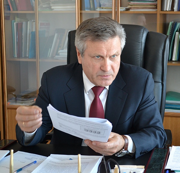Ректор АлтГУ Сергей Землюков продолжает выводить свой вуз на международную орбиту. 