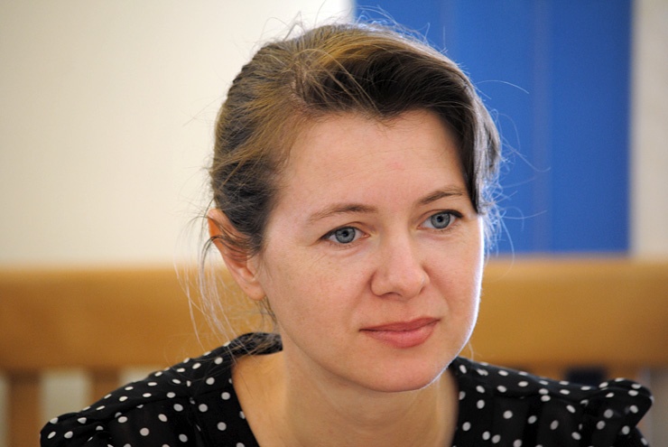 Елена Безрукова стала примером для других чиновников, занявшихся издательской деятельностью.