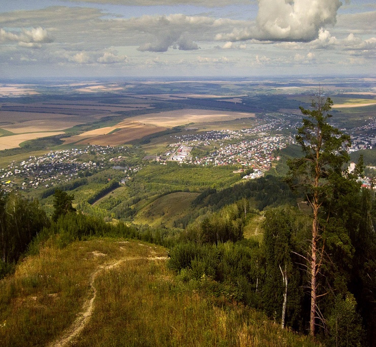 Белокуриха, Алтайский край. Вид на город с горы Церковка.