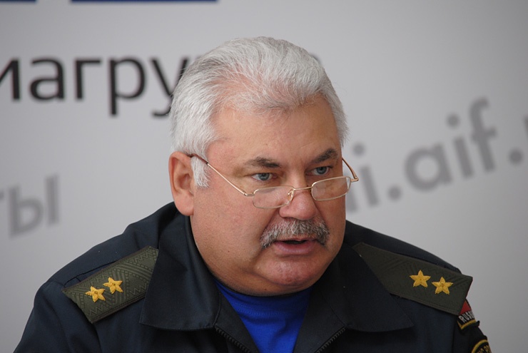 По словам генерала Светельского, сил и средств у МЧС достаточно, чтобы справиться со стихией.