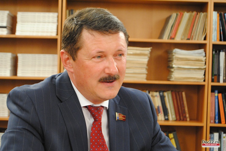 Doc22.ru Андрей Осипов убежден, что в краевом парламенте не ущемляются права и интересы парламентского меньшинства. Фото Doc22.