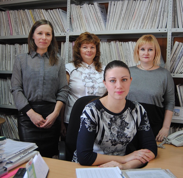 Отдел ипотечного кредитования: Богомазова Анна, Попович Ксения, Леис Елена,Налимова Елена.