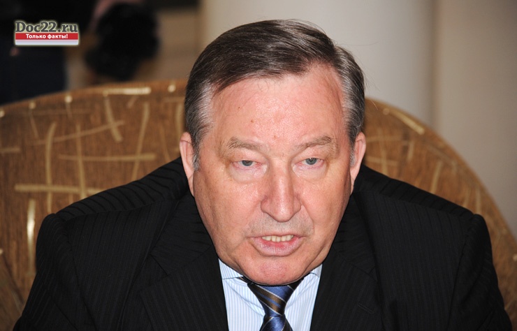 Doc22.ru Губернатор Карлин убежден, что «Барнаул… достоин объективного взгляда». 