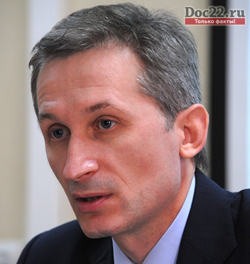 Doc22.ru Виталий Дешевых предложил восполнить дефицит институтов господдержки в крае технопарком и еще одним бизнес-инкубатором. 