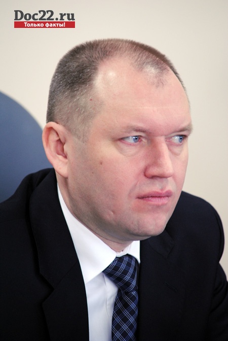 Doc22.ru Владимир Притупов надеется, что легализация трудовых отношений решит не только социальные, но и финансово-экономические проблемы региона. 