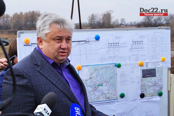 Doc22.ru Василий Мотуз рассказал о ходе строительства нового моста.