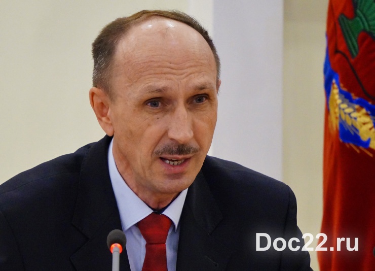 Doc22.ru Владимир Попрядухин: До 2020 года все накопленные пестициды и агрохимикаты на территории Алтайского края должны быть уничтожены. 