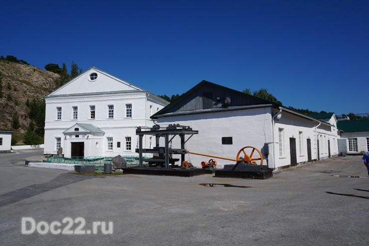 Doc22.ru Колыванский камнерезный завод (Алтайский край) в этом году отметил 215 лет со дня своего создания