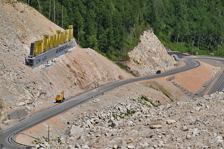 Doc22.ru Серпантинная дорога к строящемуся туристическому кластеру "Белокуриха-2". Фото КГКУ "Алтайавтодор"
