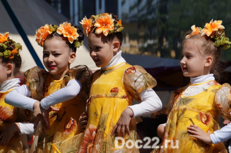Doc22.ru В Алтайском крае сегодня живет около 0,5 млн детей разных возрастов.