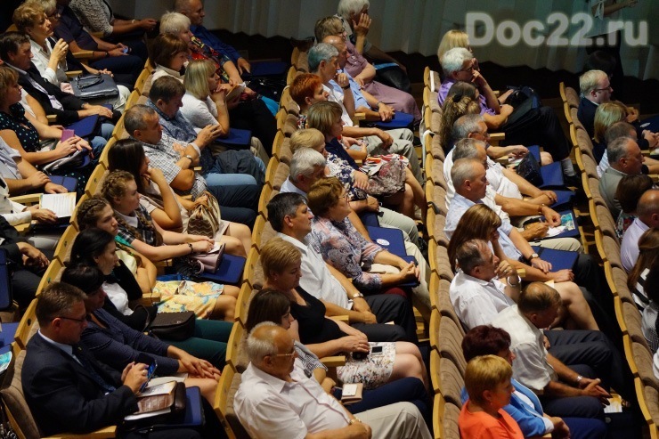 Doc22.ru VIII Столыпинская конференция «Экономика сибирских регионов: выбор приоритетов» собрала более 500 делегатов